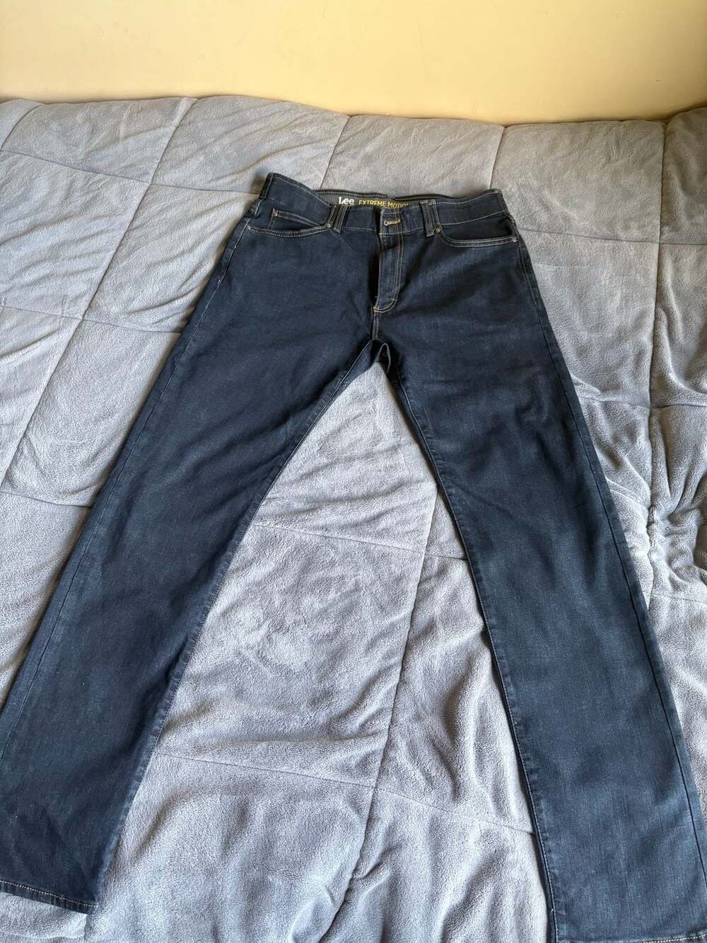 Lee Extreme Motion MVP Jeans Size 35x34 Slim Fit Tapered Leg Dark Wash